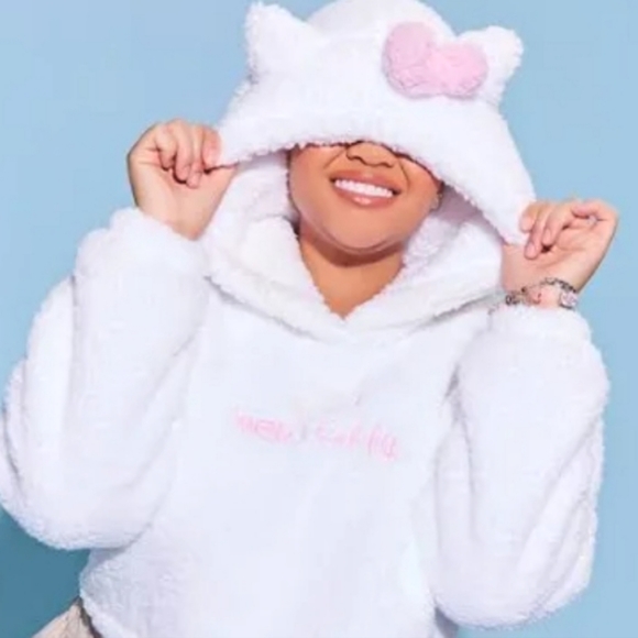 Forever 21 | Sweaters | Hello Kitty X Forever 2 Hoodie | Poshmark